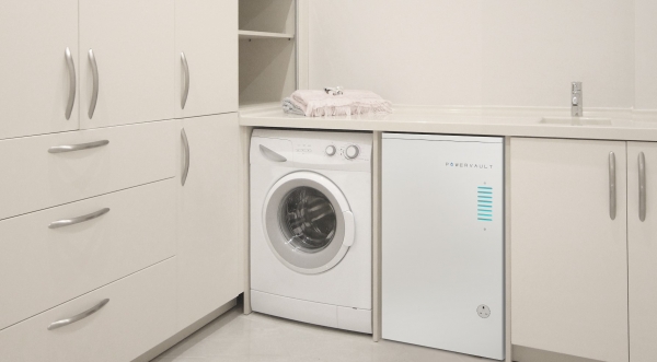 Domowy magazyn energii Powervault z akumulatorami pochodzącymi z pojazdów elektrycznych Renault