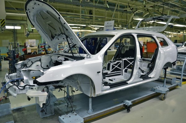 Montaż pilotażowej serii samochodów Saab 9-3 ePower
