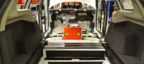 Montaż pilotażowej serii samochodów Saab 9-3 ePower