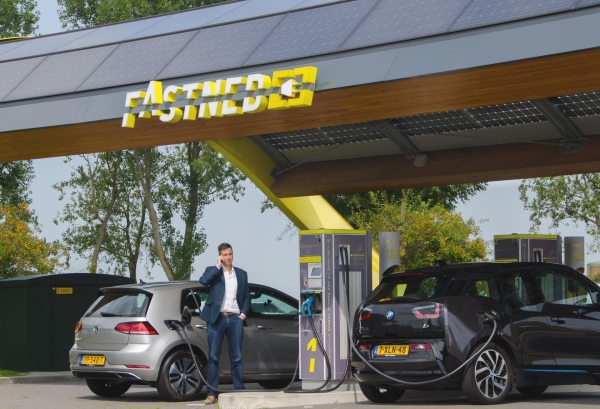 Stacja szybkiego ładowania FastNed