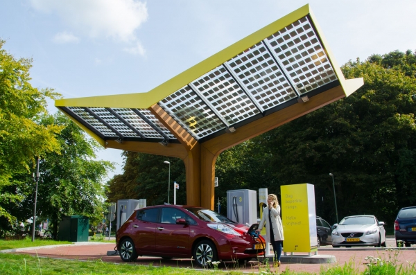 Stacja szybkiego ładowania FastNed