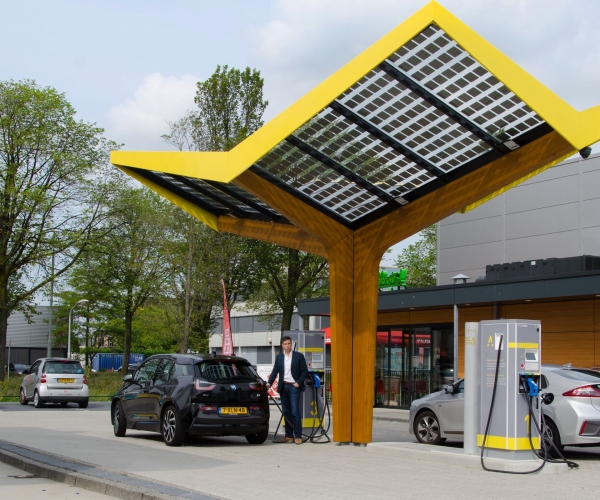 Stacja szybkiego ładowania FastNed