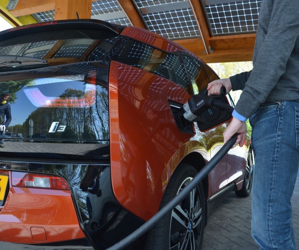 Stacja szybkiego ładowania FastNed