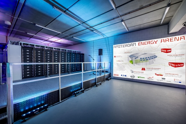 Stacjonarny magazyny energii Nissana na stadionie Johan Cruijff Arena