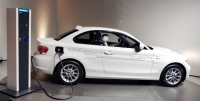Siemens i BMW opracowują szybkie ładowanie DC poprzez port AC