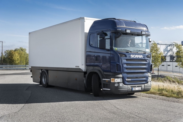 Ciężarówka Scania z systemem bezstykowego ładowania