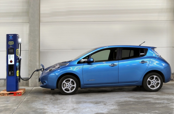 Szybka ładowarka CHAdeMO firmy Nissan
