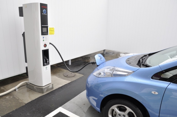 Szybka ładowarka CHAdeMO firmy Nissan
