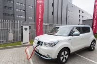 Szybka ładowarka Signet Systems o mocy 100 kW z wyjściami CHAdeMO i CCS Combo 2