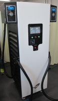 Szybka ładowarka CHAdeMO o mocy 150 kW firmy Signet Systems