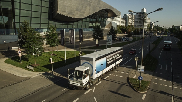 Terberg YT202-EV używany przez BMW i Scherm