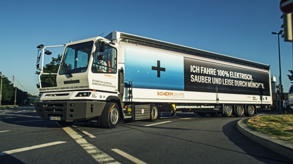 Terberg YT202-EV używany przez BMW i Scherm