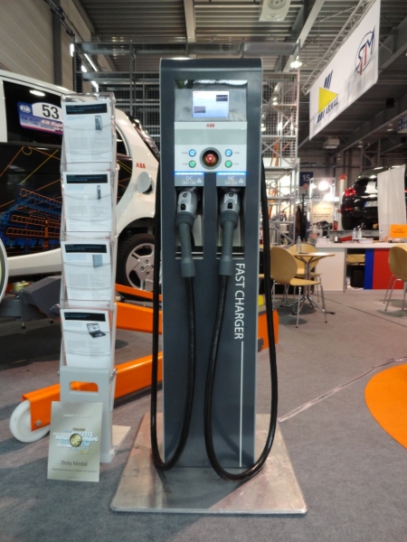 Terminal szybkiego ładowania ABB Terra na targach Poznań Motor Show 2012