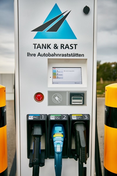 Szybka ładowarka ABB