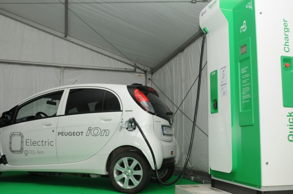 Szybka ładowarka Schneider Electric EVlink