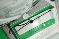 Schneider Electric rozpoczyna sprzedaż szybkich ładowarek w USA