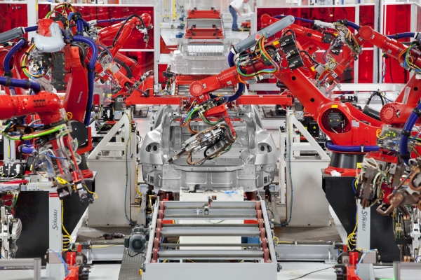 Tesla Factory - produkcja nadwozi Modelu S