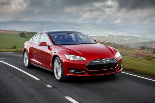 Tesla Model S (wersja dla ruchu lewostronnego)