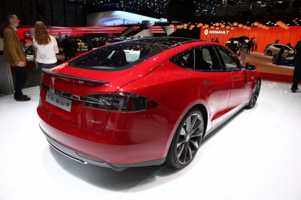 Tesla Model S P85D