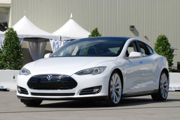 Tesla Model S Beta