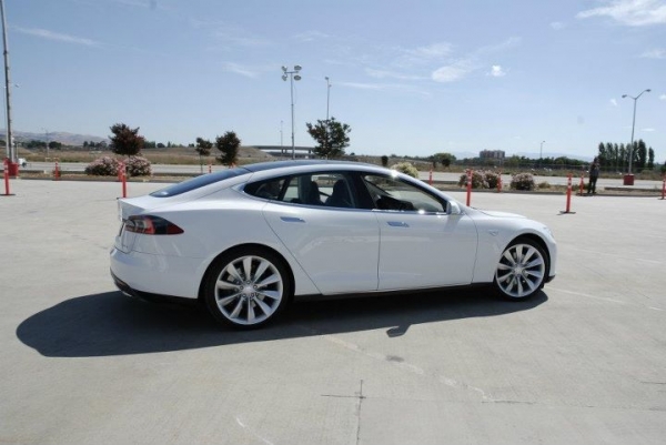 Tesla Model S Beta