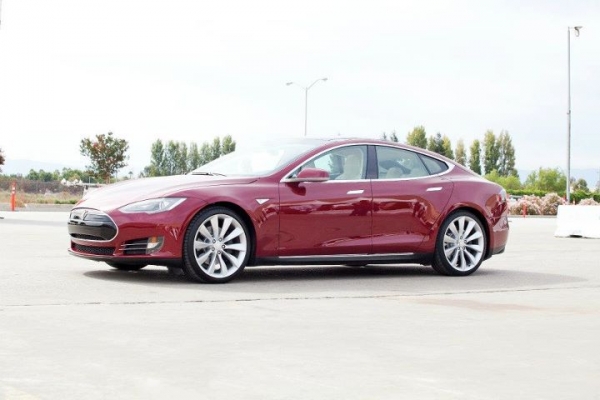 Tesla Model S Beta Signature