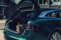 Tesla Model S przerobiona na kombi przez Niels van Roij Design/RemetzCar
