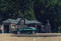 Tesla Model S kombi autorstwa Niels van Roij Design i RemetzCar