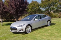 Tesla Model S w programie Ignition