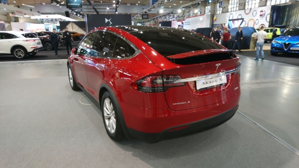 Tesla Model X