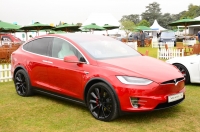Piękna Tesla Model X na wystawie Salon Privé 2016