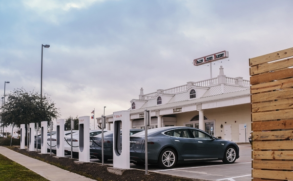 Stacja szybkiego ładowania firmy Tesla Motors