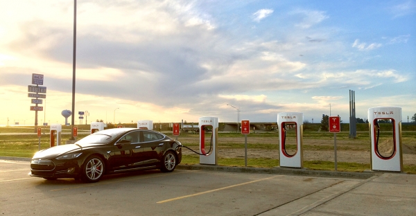 Stacja szybkiego ładowania firmy Tesla Motors