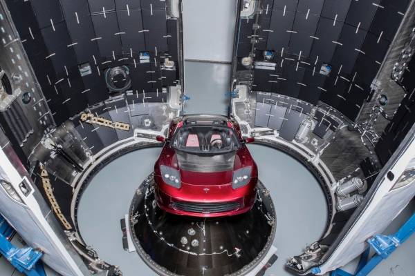 Tesla Roadster wysłany 6 lutego 2018r. w kosmos rakietą Falcon Heavy