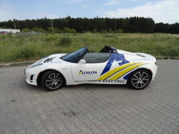 Tesla Roadster firmy Athlon Car Lease