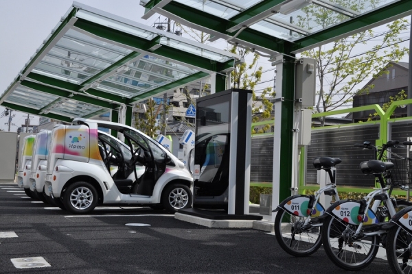 Toyota COMS na stacji Smart Mobility Park w mieście Toyota