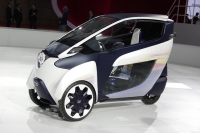 Toyota demonstruje i-Road także w Tokio