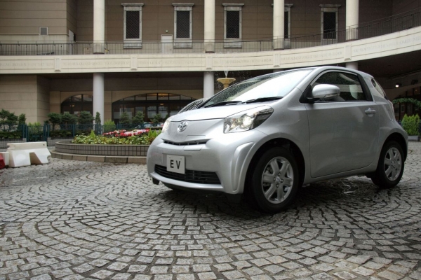Toyota iQ EV (wersja przedprodukcyjna)
