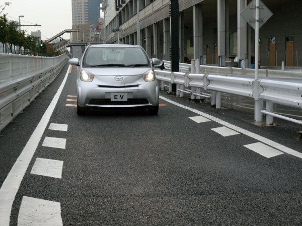 Toyota iQ EV (wersja przedprodukcyjna)