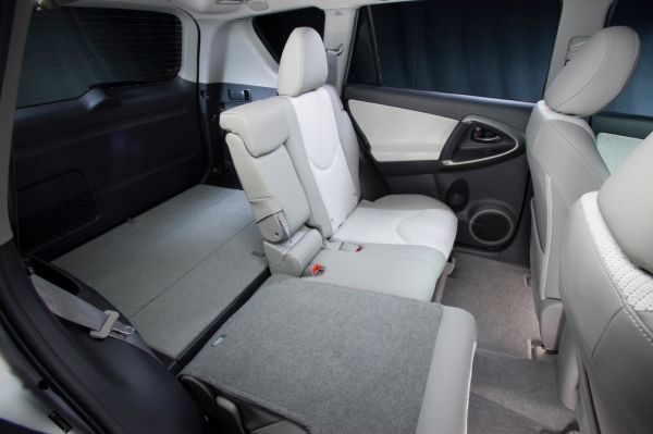 Toyota RAV4 EV 2012