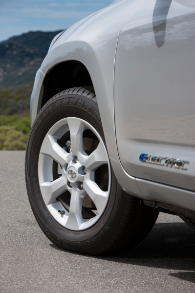 Toyota RAV4 EV 2012