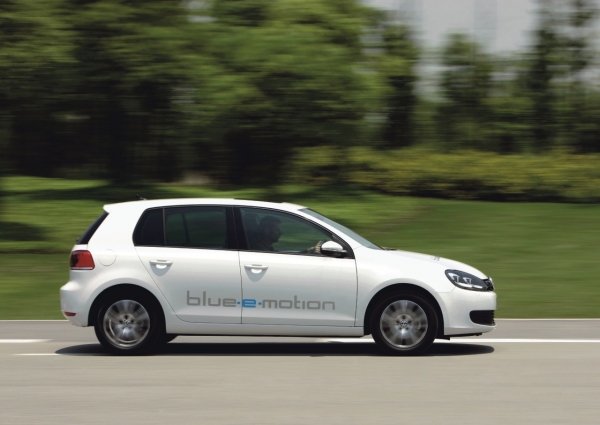 Volkswagen Golf blue-e-motion