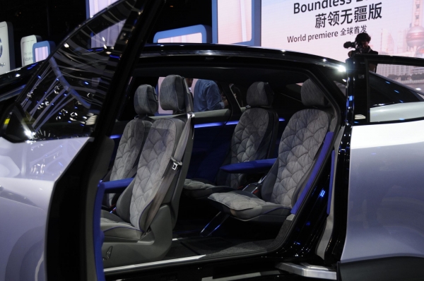 Volkswagen I.D. CROZZ