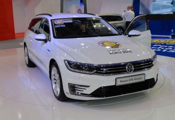 Volkswagen Passat GTE na wystawie Poznań Motor Show 2015