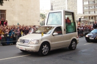 Elektryczny papamobile?