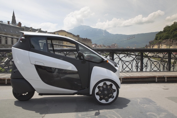 Toyota i-Road dla wypożyczalni Citélib by Ha:mo w Grenoble
