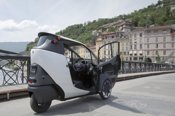 Toyota i-Road dla wypożyczalni Citélib by Ha:mo w Grenoble