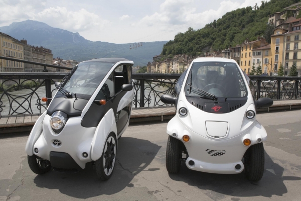 Toyota i-Road i Toyota COMS dla wypożyczalni Citélib by Ha:mo w Grenoble