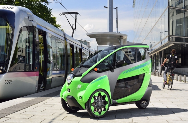 Toyota i-Road dla wypożyczalni Citélib by Ha:mo w Grenoble