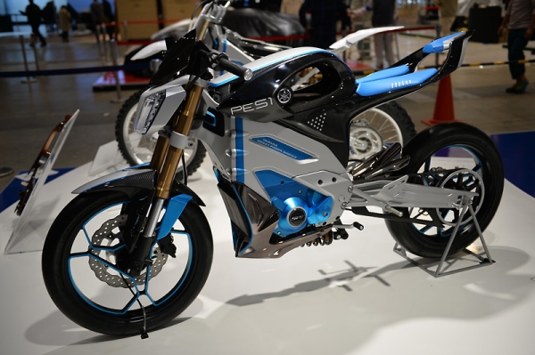 Yamaha PES1
